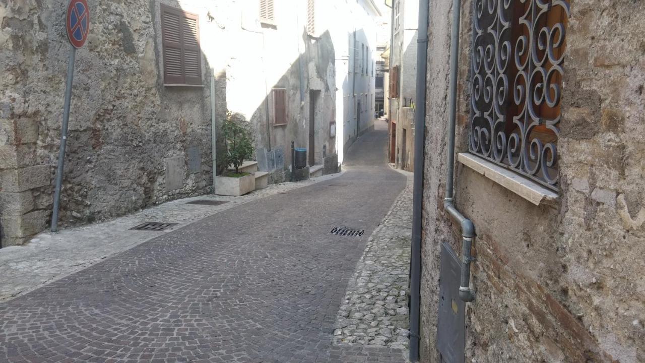 Casa Matilda Casa Vacanze Castel di Tora Exterior foto