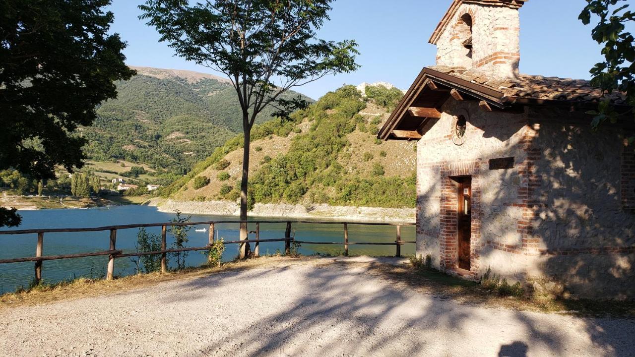 Casa Matilda Casa Vacanze Castel di Tora Exterior foto